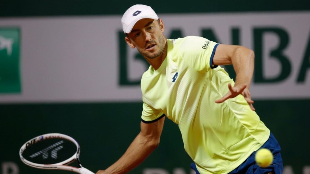 John Millman sufre un aparatoso pelotazo en Acapulco: la importancia de la protección ocular en el deporte

