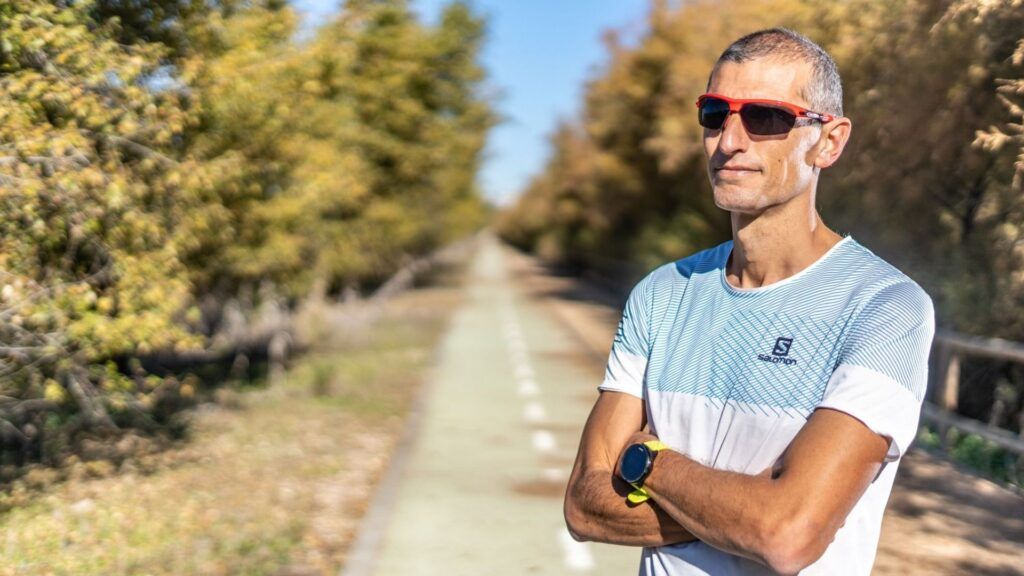 La importancia de usar gafas de sol deportivas en invierno

